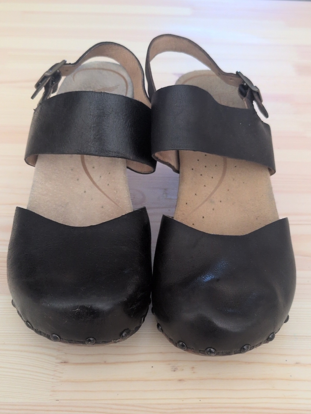 Dansko Clogs Please Read Description